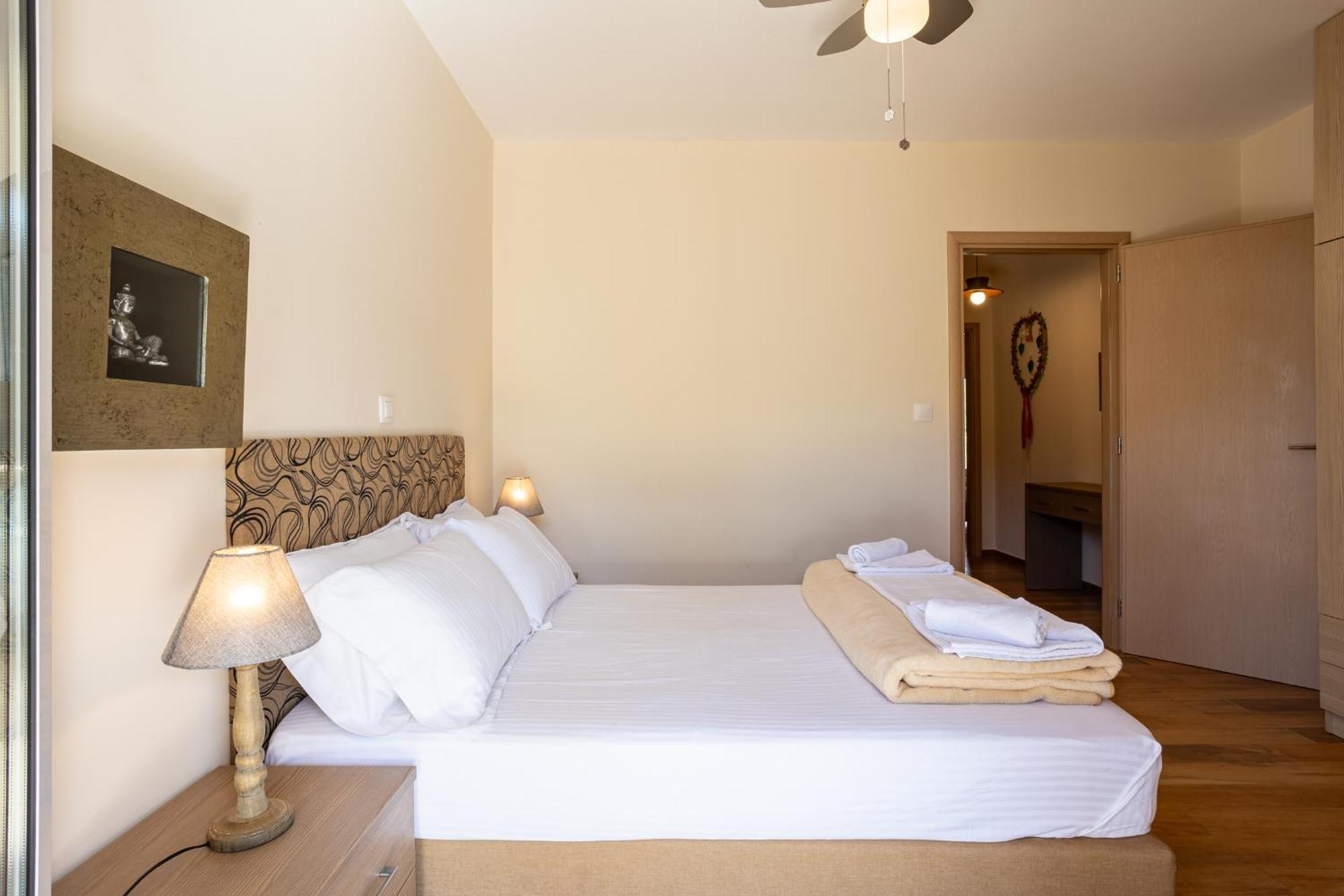 Avia Blue Maisonettes - Messinia Gulf Retreat Bagian luar foto